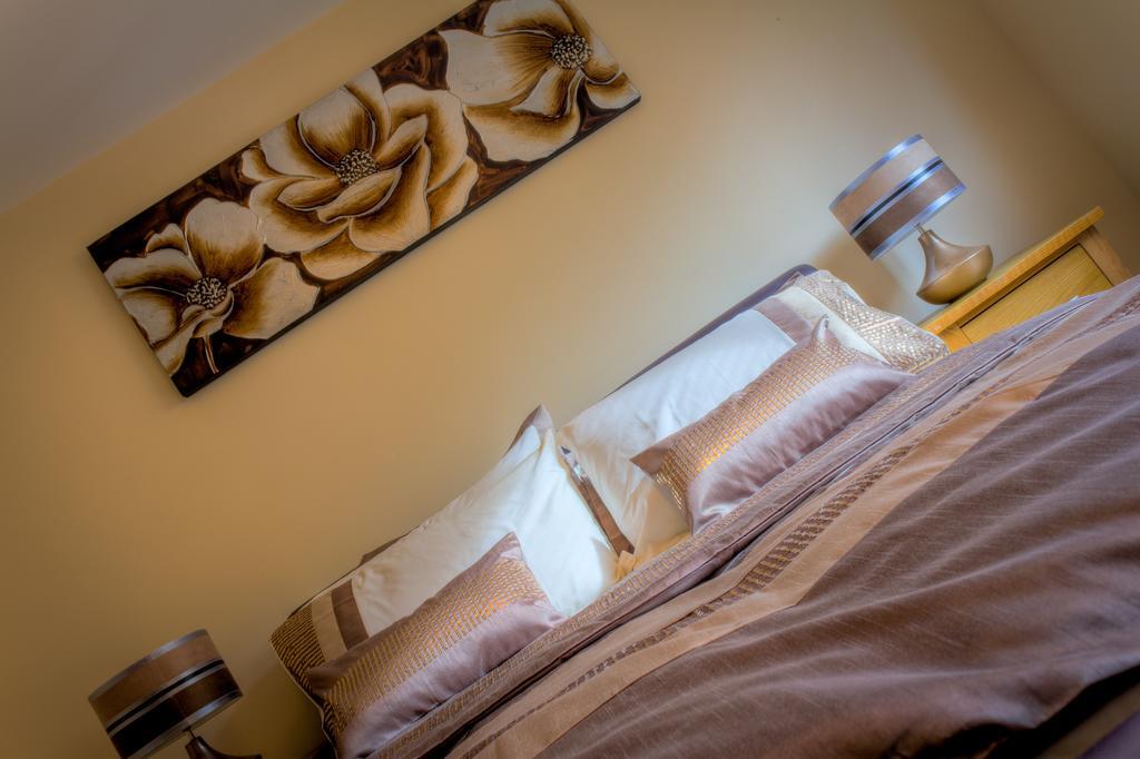 The Lindley Suite - Simple2Let Serviced Apartments ハダーズフィールド エクステリア 写真