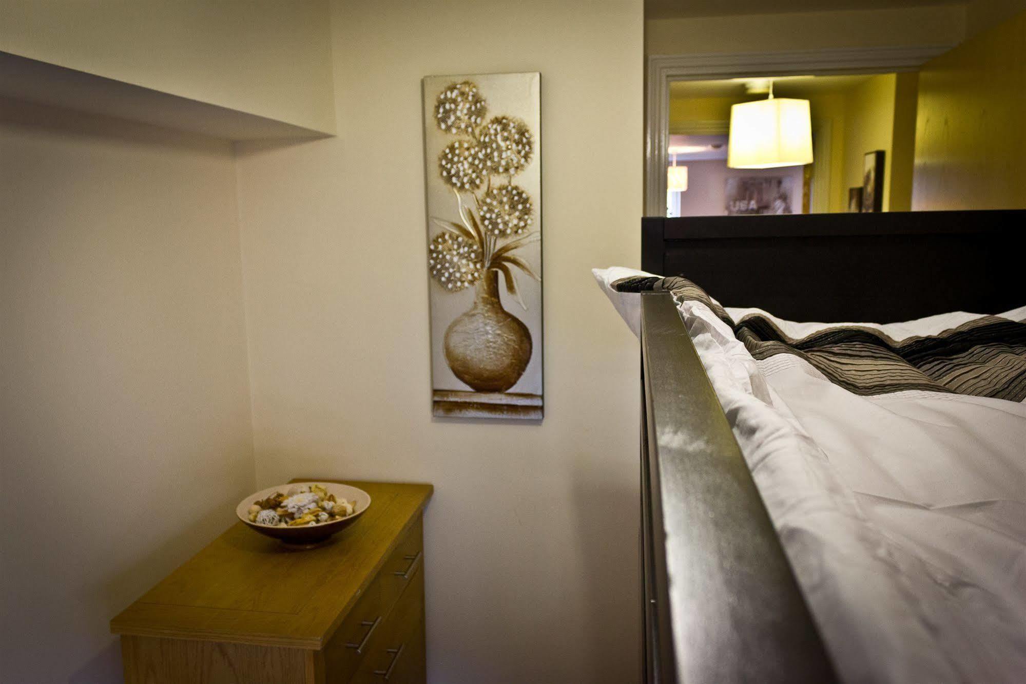 The Lindley Suite - Simple2Let Serviced Apartments ハダーズフィールド エクステリア 写真