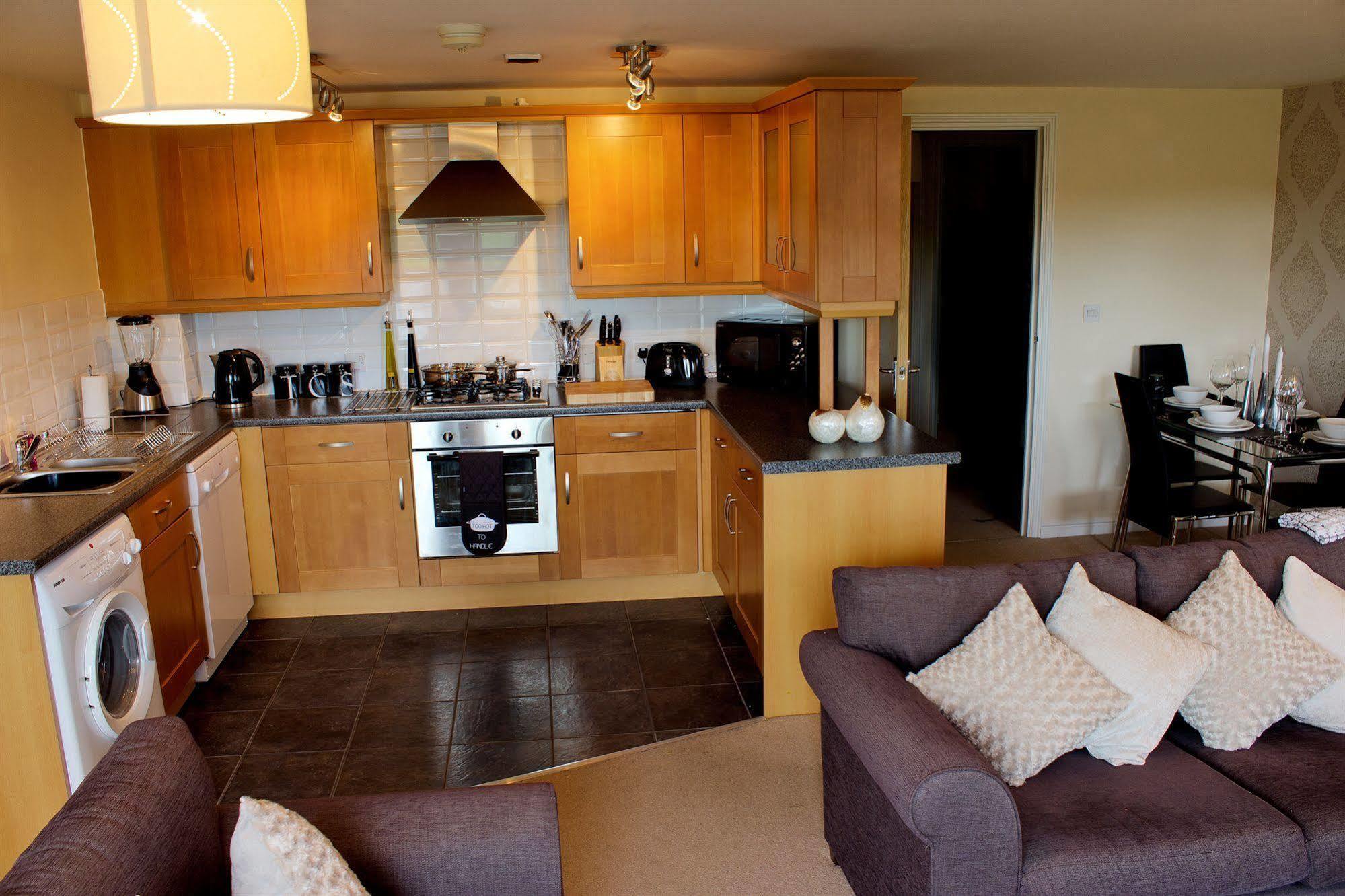 The Lindley Suite - Simple2Let Serviced Apartments ハダーズフィールド エクステリア 写真